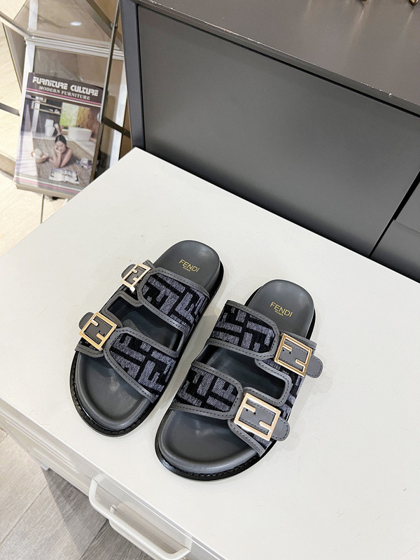 FENDI SLIDE