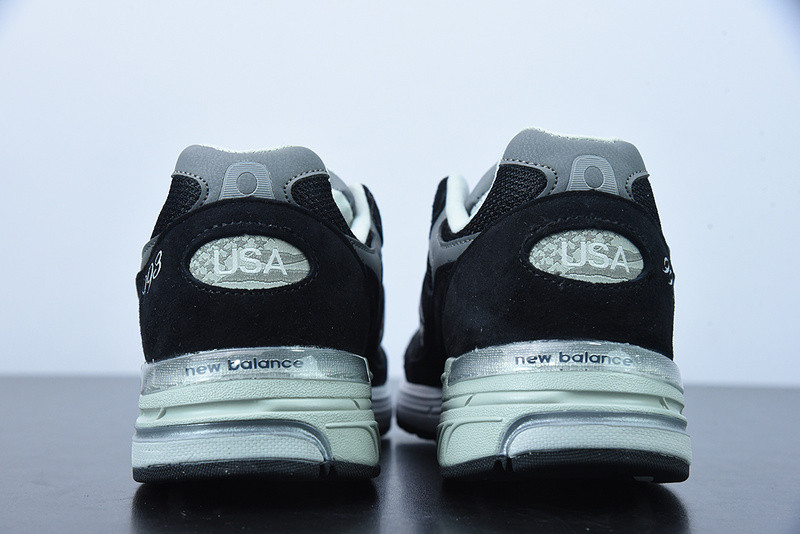 NEW BALANCE SNEAKER X09C3