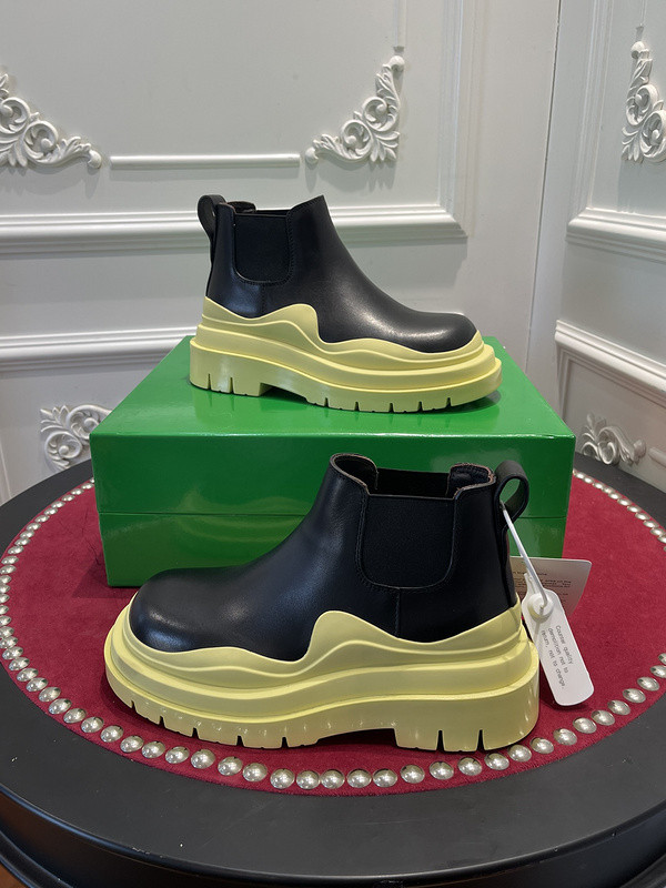 BOTTEGA VENETA SNEAKER