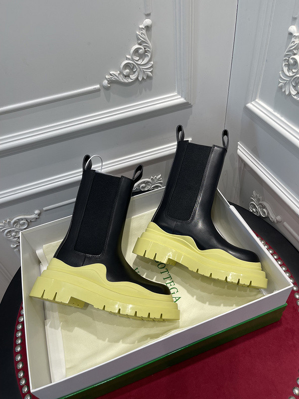 BOTTEGA VENETA SNEAKER