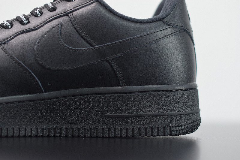 NIKE Supreme NIKE AIR FORCE 1 LOW BLACK CU9225-001