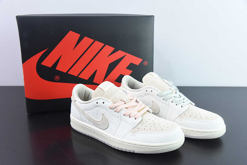 Chris Paul Unveils The Air Jordan 1 Low OG “Light Cream” FZ0455-200