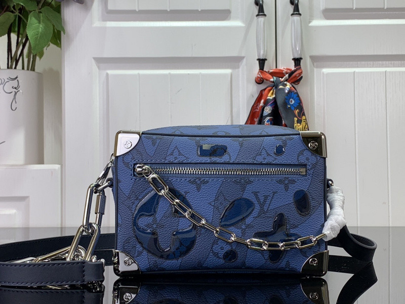 LVT PURSE