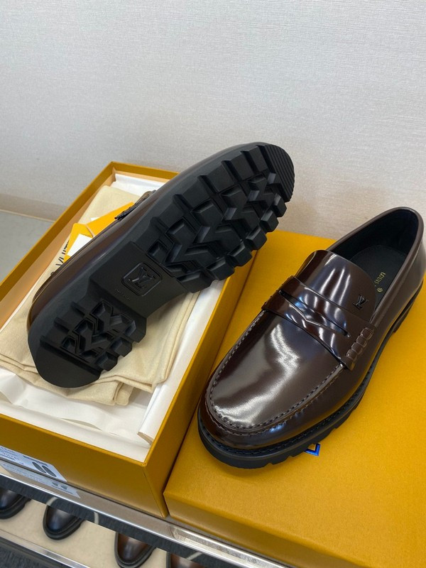 LVT shoes