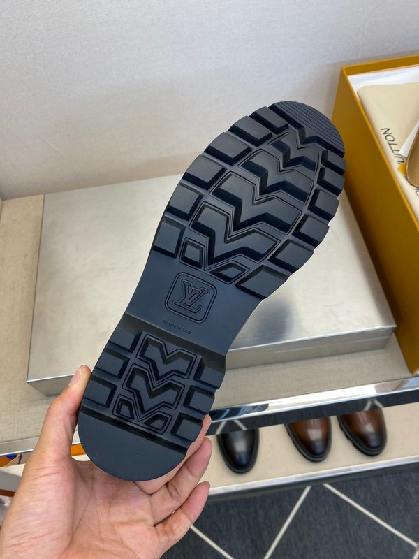 LVT shoes
