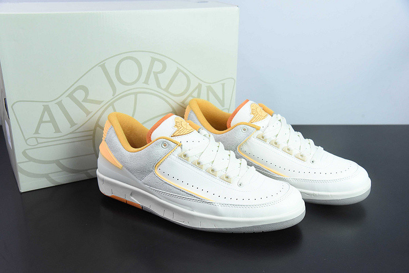 Air Jordan 2 Retro Low 