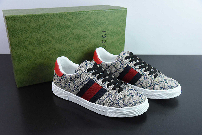 G*u*i sneaker