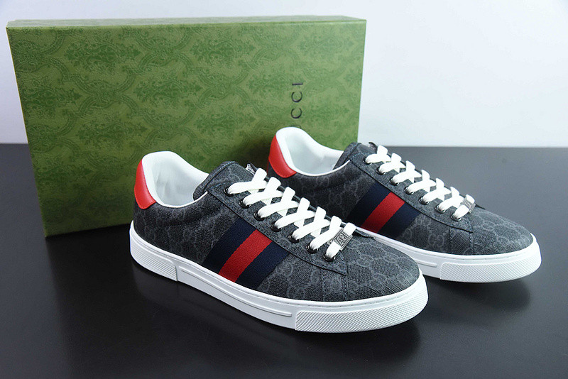 G*u*i sneaker
