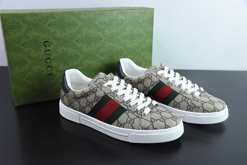 G*u*i sneaker