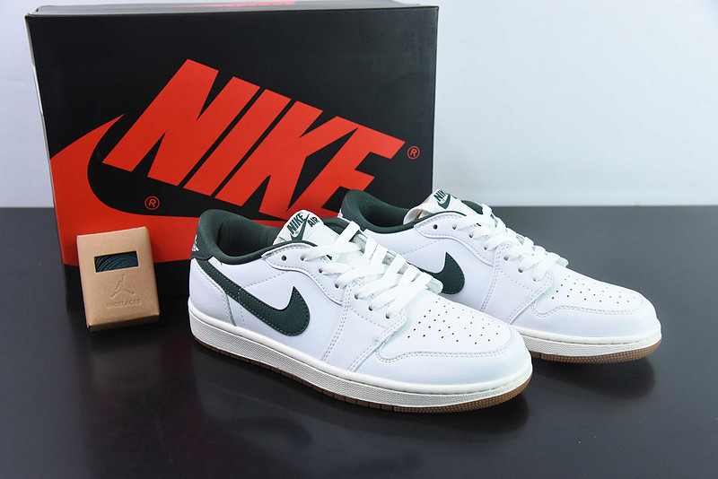 Air Jordan 1 Low OG WMNS "Oxidized Green" CZ0775-133