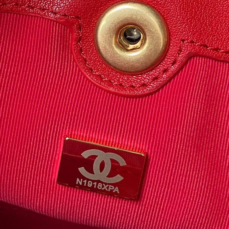 Ch*el purse