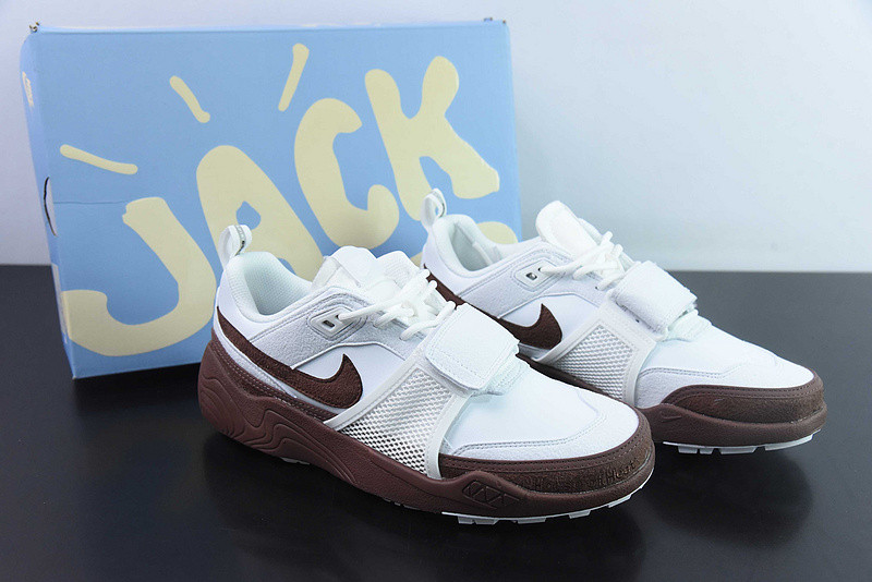 Travis Scott x Nike Zoom Field Jaxx “Light Chocolate” HQ3073-100