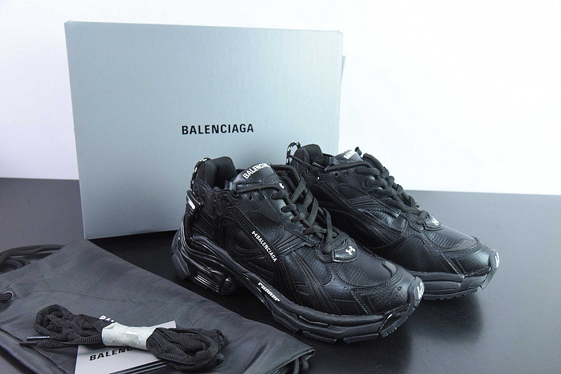 Ba*len*cia*ga runner sneaker