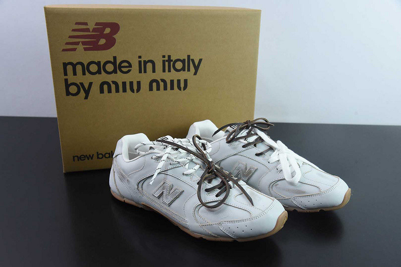 NEW BALANCE X MIUMIU SNEAKER