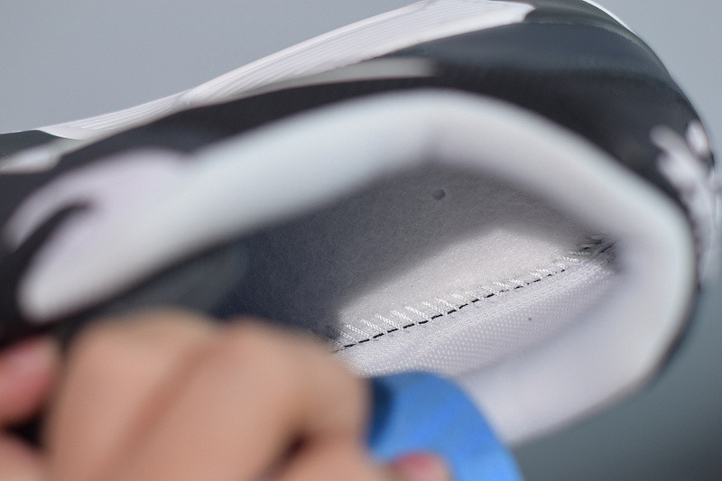 NIKE AIR MAX 90 BLACK WHITE 537384-089