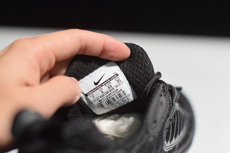 NIKE AIR MAX 98 BLACK/WHITE-REFLECT SILVER 640744-010