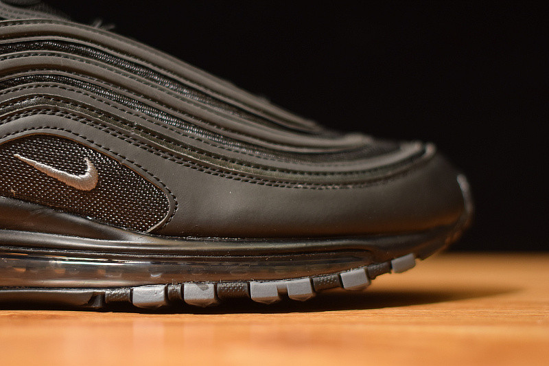 NIKE AIR MAX 97