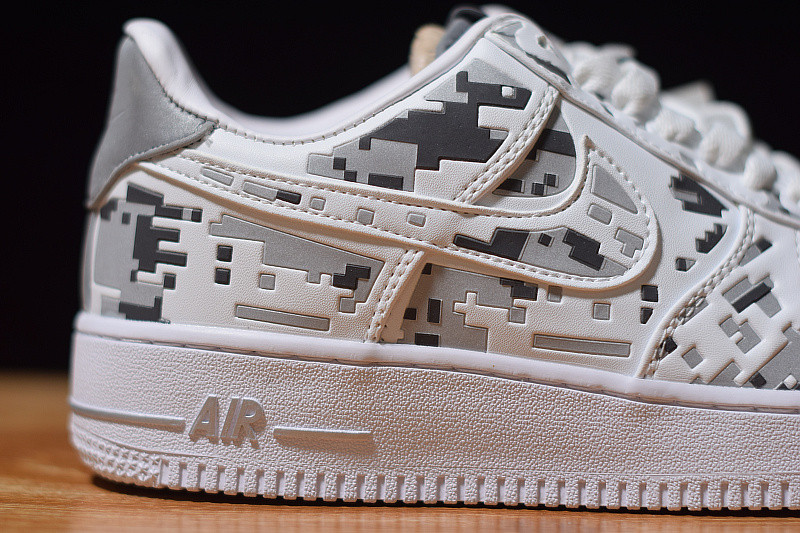 NIKE AIR FORCE 1 LOW PREMIUM 08 Qs