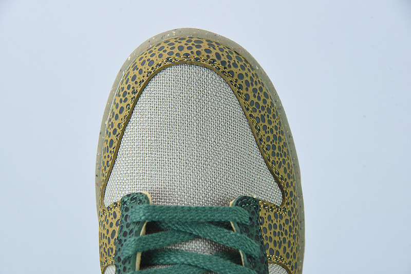 Nike Dunk Low “Safari” DX2654-200