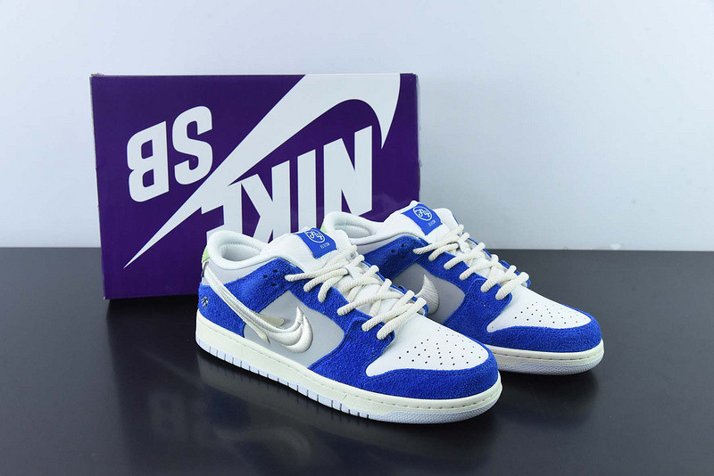 Nike FLY STREETWEAR X DUNK LOW PRO SB DQ5130-400