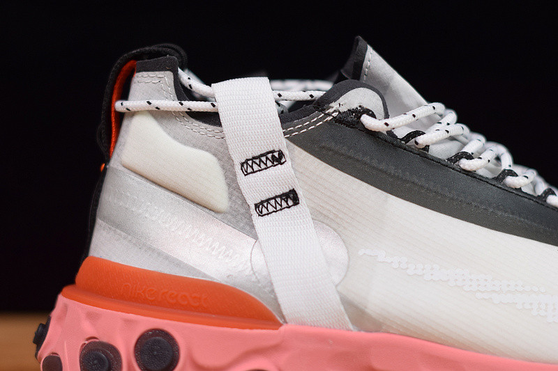 NIKE REACT RUNNERr MID WR ISPA WHITE LIGHT CRIMSON AT3143-100