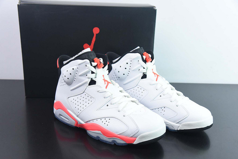 AIR JORDAN 6 RETRO