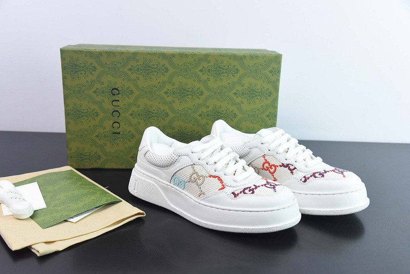 G*u*i sneaker