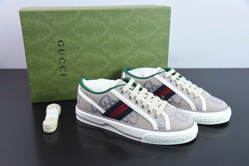 G*u*i sneaker
