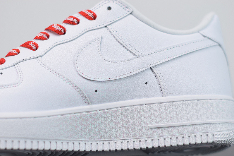 NIKE Supreme NIKE AIR FORCE 1 LOW WHITE CU9225-100