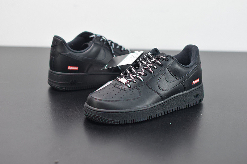 NIKE Supreme NIKE AIR FORCE 1 LOW BLACK CU9225-001