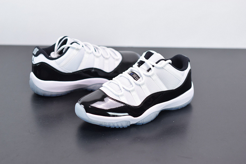 AIR JORDAN 11 RETRO LOW 