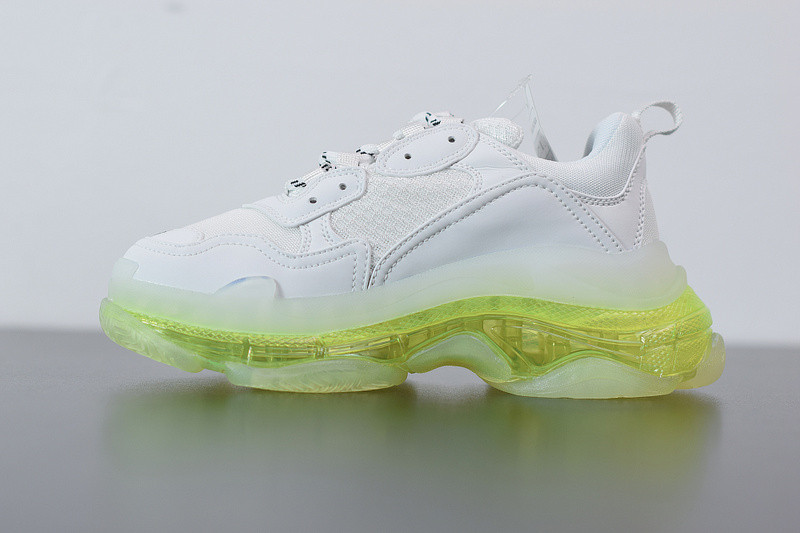 BC TRIPLE S TRAINER 544351 W09OA 0828