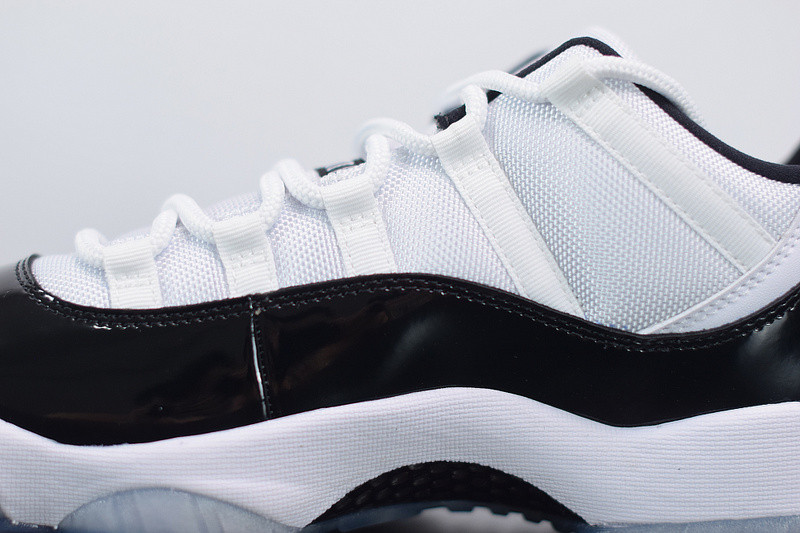 AIR JORDAN 11 RETRO LOW 