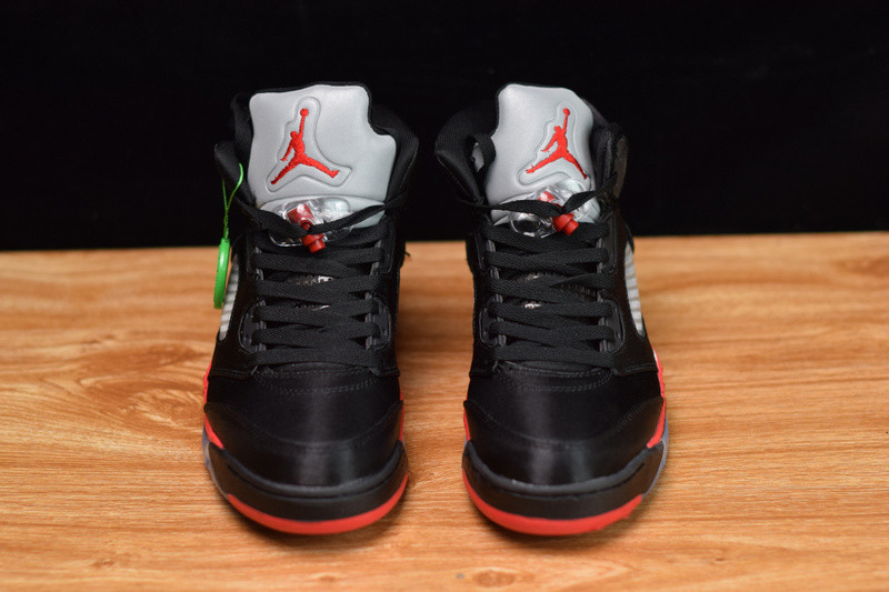 AIR JORDAN 5 RETRO "SATIN BRED" 136027-006