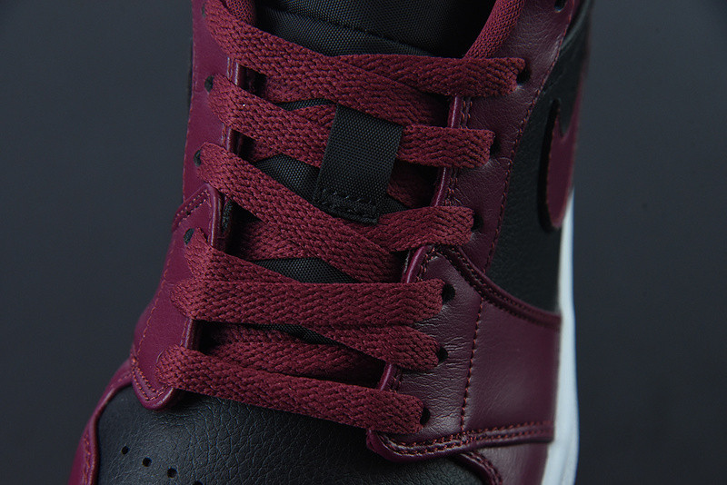 Air Jordan 1 Low Siren Red DC0774-600