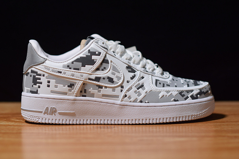 NIKE AIR FORCE 1 LOW PREMIUM 08 Qs