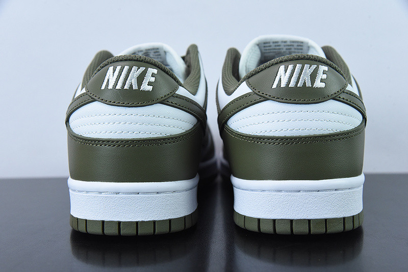 NIKE WMNS DUNK LOW