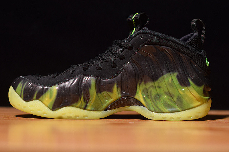 NIKE AIR FOAMPOSITE  ONE PARANORMAN "PARANORMAN" 579771-003