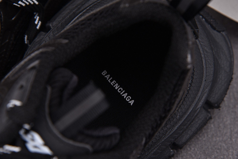 BC 3XL SNEAKER