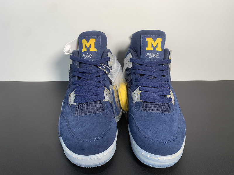 AIR JORDAN 4 RETRO 