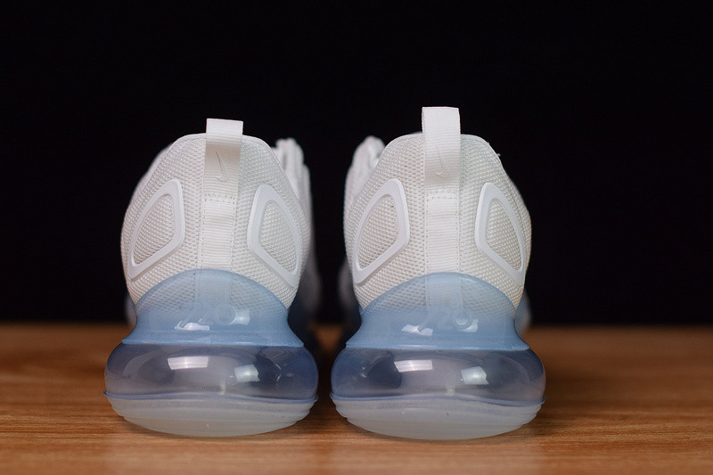 NIKE AIR MAX 720