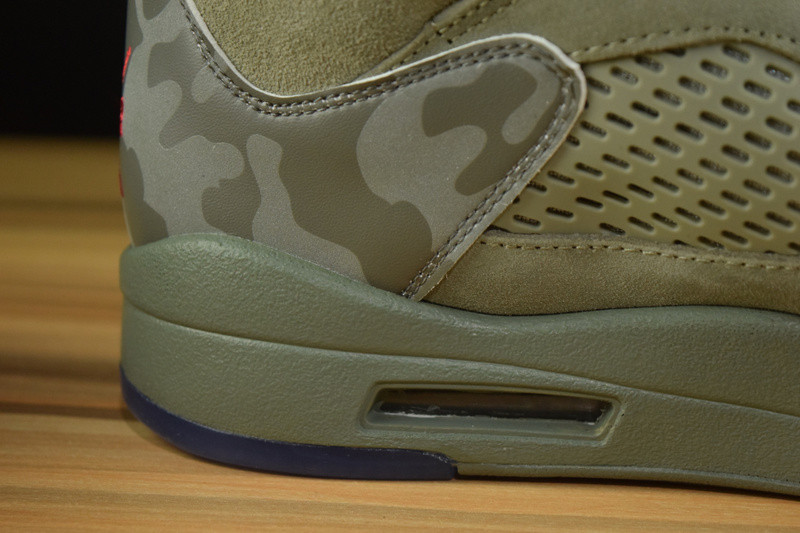 AIR JORDAN 5 RETRO 136027-051