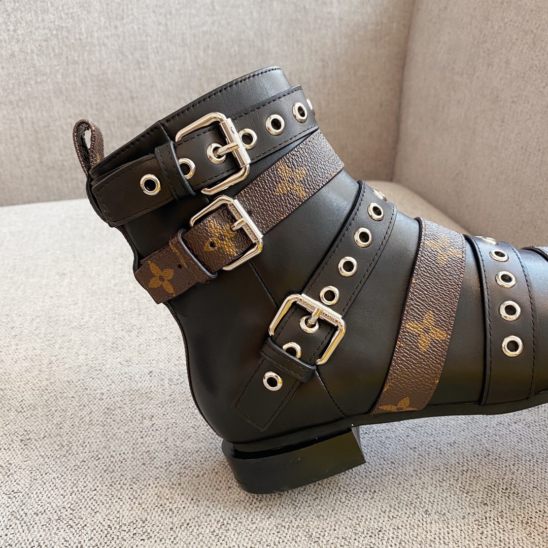 LVT BOOTS