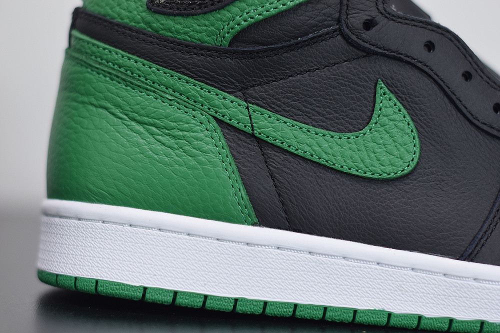 AIR JORDAN 1 PINE GREEN  555088-030
