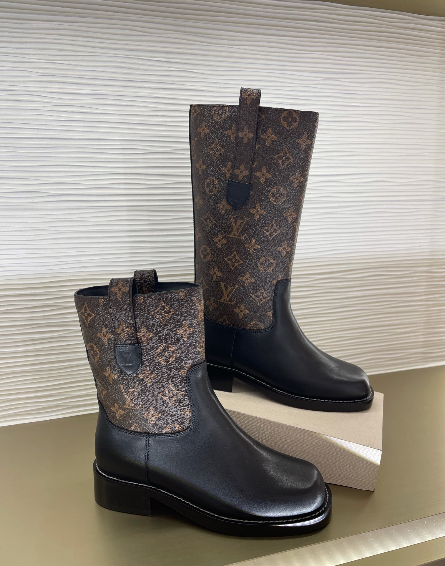LVT BOOTS