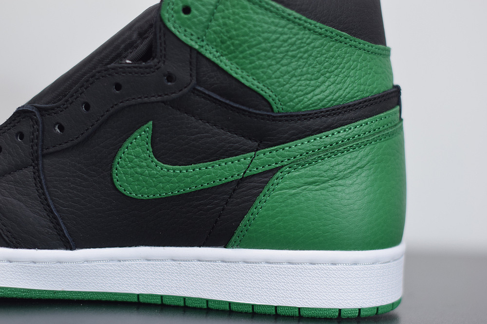 AIR JORDAN 1 PINE GREEN  555088-030