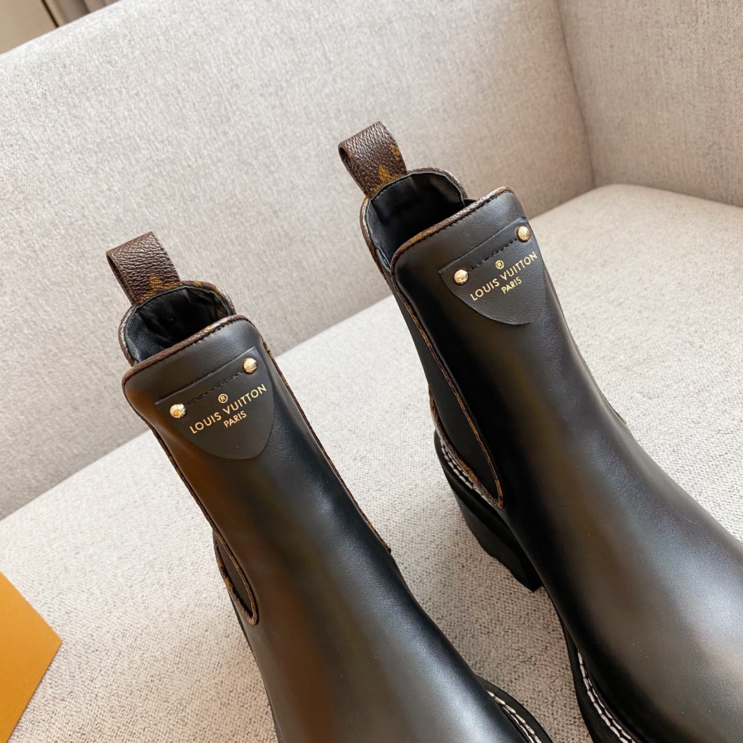 LVT BOOTS