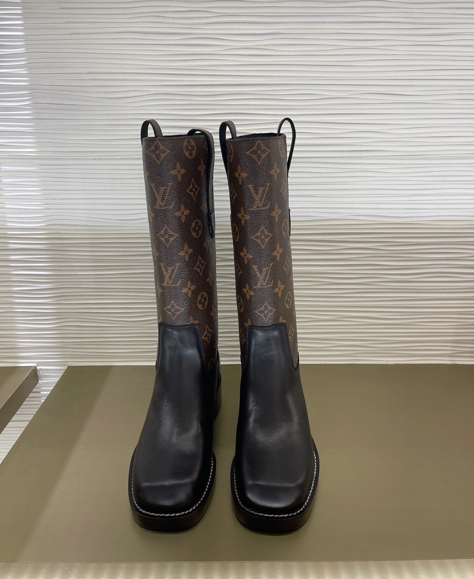 LVT BOOTS