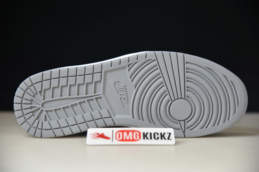 AIR JORDAN 1 HIGH OG 