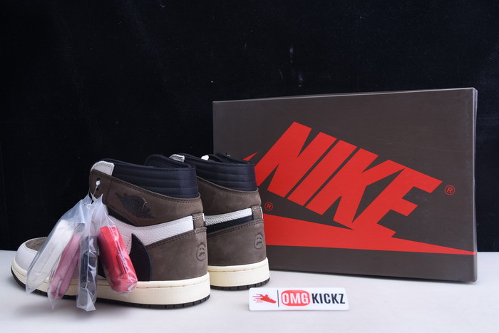 AIR JORDAN 1 RETRO HIGH TRAVIS SCOTT